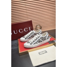 Gucci Low Shoes